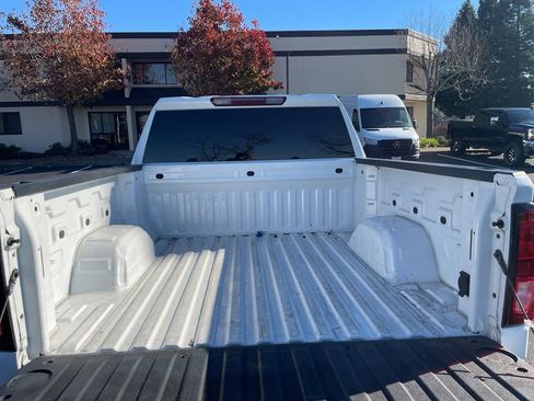 Used 2023 GMC Sierra 1500 Elevation image 6