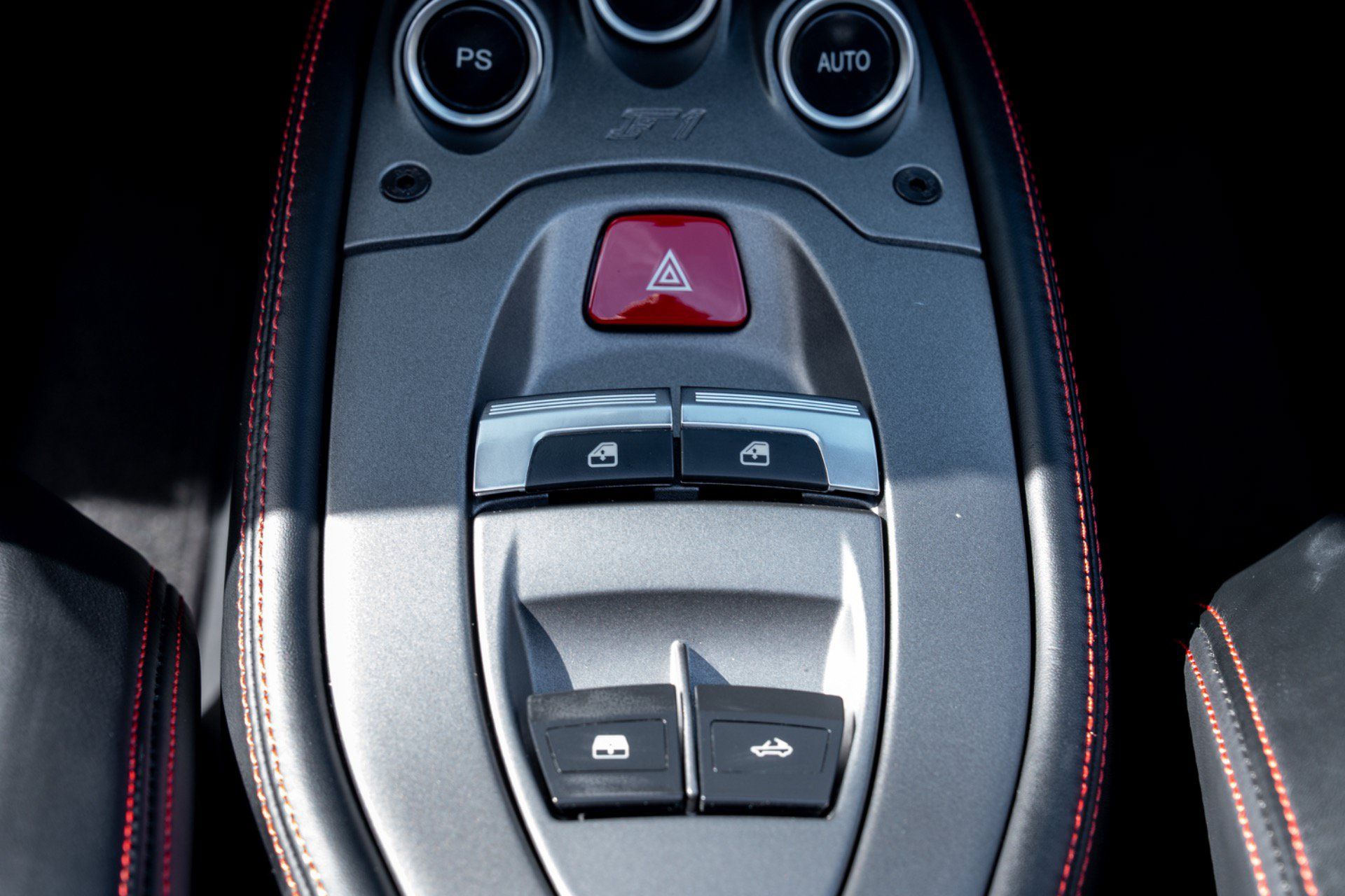 Used 2013 Ferrari 458 Spider RWD image 27