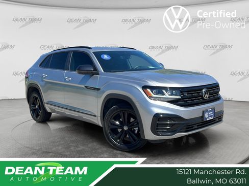 Certified 2023 Volkswagen Atlas Cross Sport SEL R-Line AWD/4WD image 1