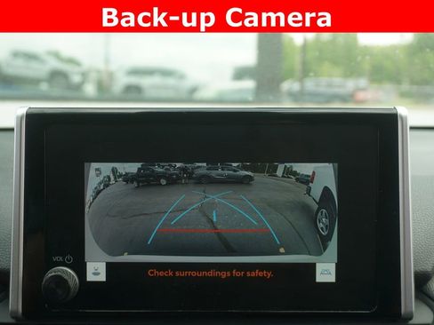 Used 2025 Toyota RAV4 XLE AWD/4WD image 7
