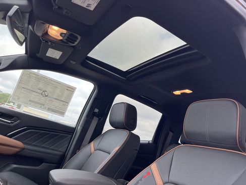 New 2026 GMC Canyon AT4 w/ Technology Plus Package image 10