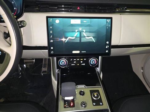 Certified 2023 Land Rover Range Rover Long Wheelbase SE AWD/4WD image 22