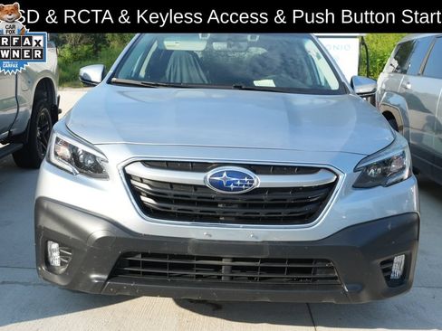 Used 2020 Subaru Outback Premium AWD/4WD image 2