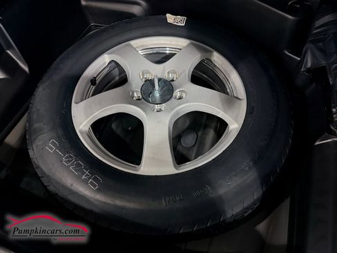 Used 2023 Jeep Grand Cherokee Limited w/ Black Appearance Package image 22