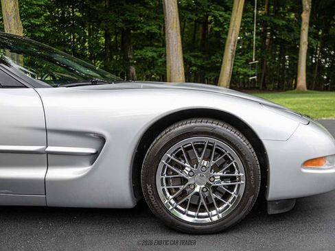Used 1999 Chevrolet Corvette Coupe w/ Performance Handling Pkg RWD image 63