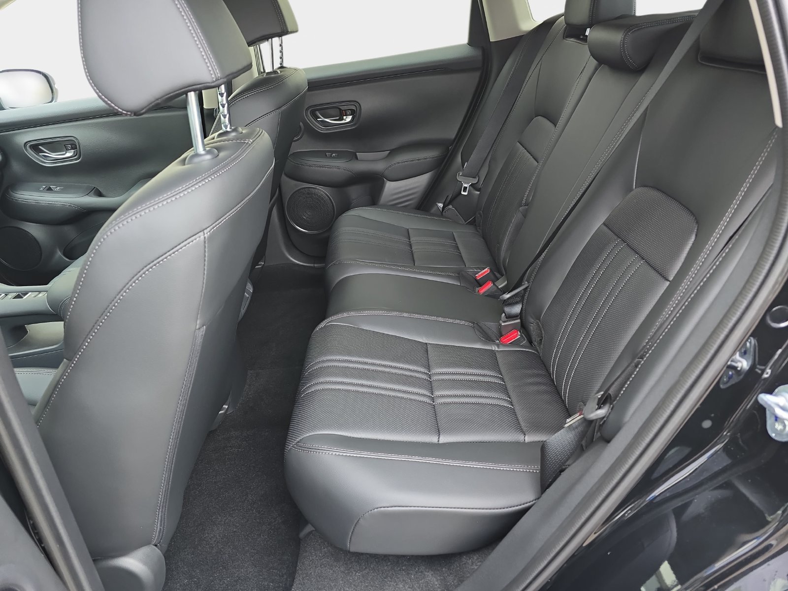 New 2027 Honda HR-V EX-L image 13