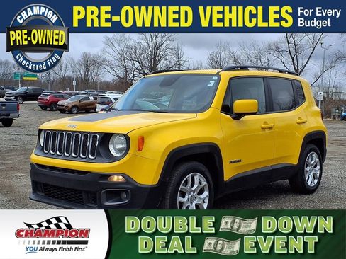 Used 2017 Jeep Renegade Latitude w/ Popular Equipment Group image 1
