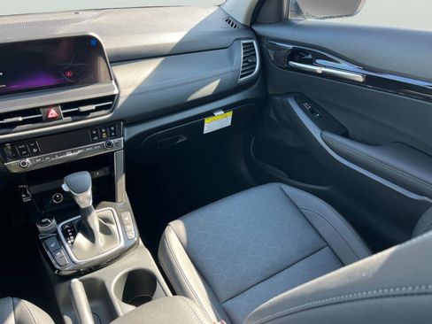 New 2026 Kia Seltos EX image 14