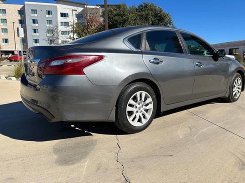 Used 2018 Nissan Altima 2.5 S w/ S Convenience Package FWD image 10