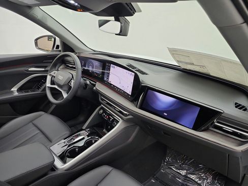 New 2026 Audi Q5 Premium Plus AWD/4WD image 14
