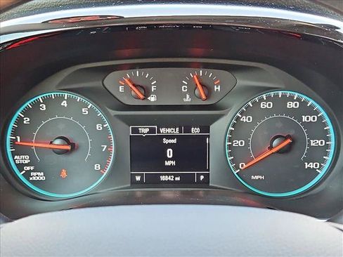 Used 2020 Chevrolet Traverse LS FWD image 15