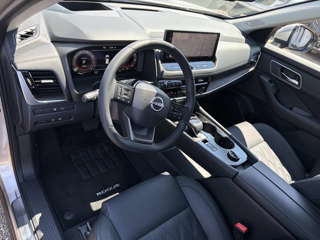 Used 2026 Nissan Rogue Platinum w/ Platinum Premium Package AWD/4WD image 24