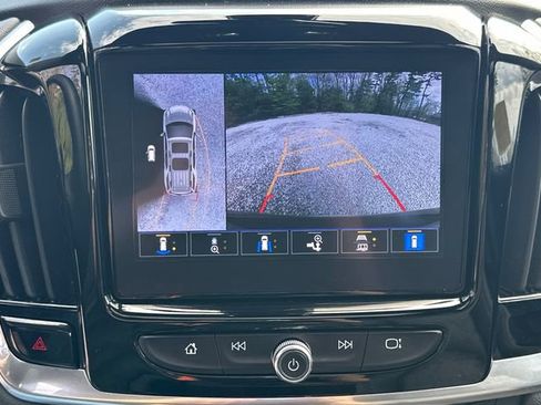 Used 2023 Chevrolet Traverse High Country w/ LPO, 'HIT The Road' Package AWD/4WD image 37