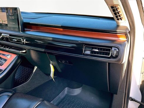 Used 2020 Lincoln Aviator Reserve w/ Equipment Group 202A image 17