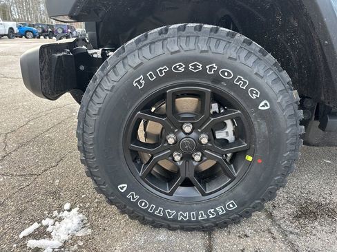 New 2026 Jeep Gladiator Willys image 28