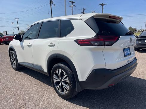 Certified 2023 Nissan Rogue SV FWD image 5