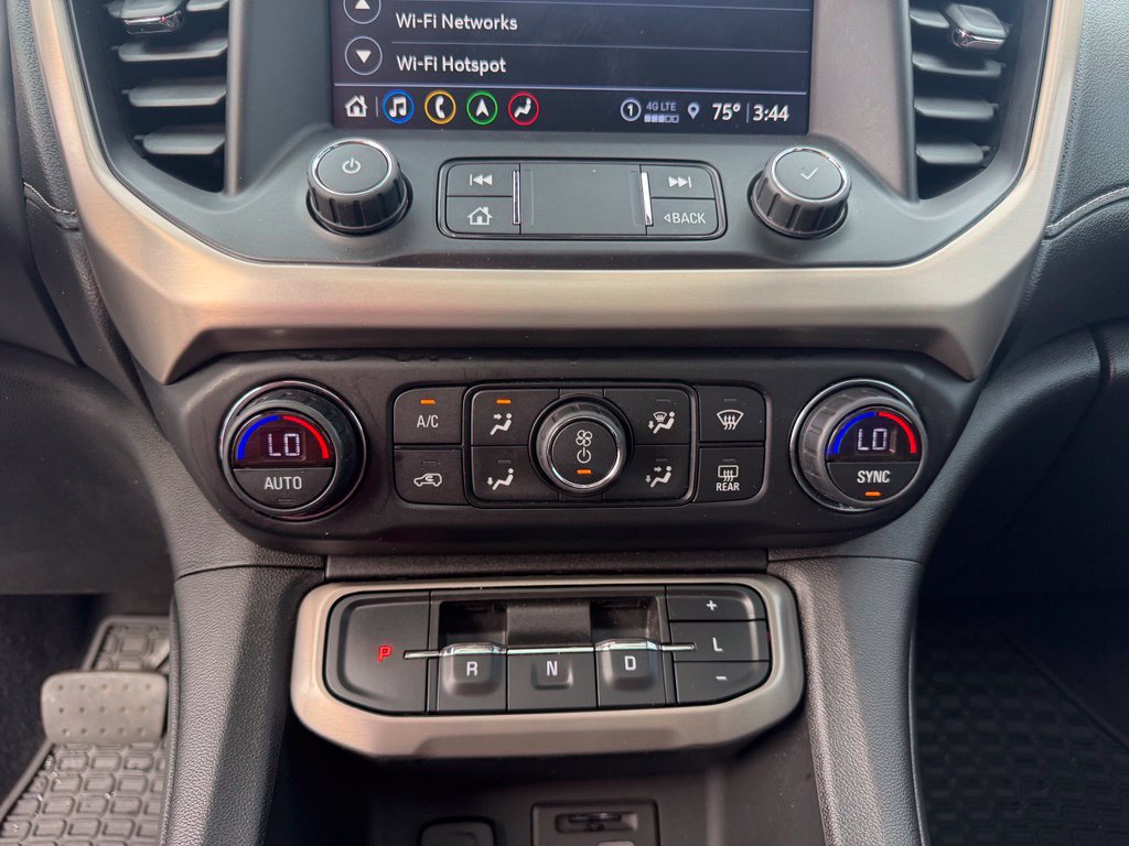 Used 2021 GMC Acadia Denali w/ Denali Technology Package FWD image 35
