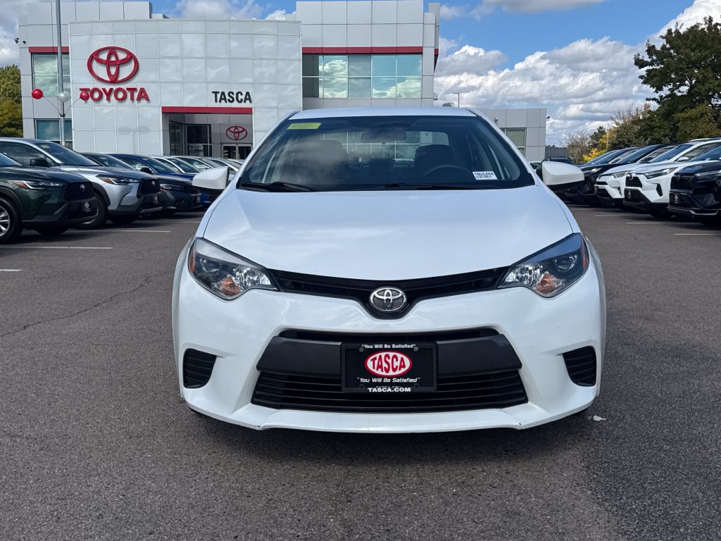 Used 2016 Toyota Corolla LE FWD image 2