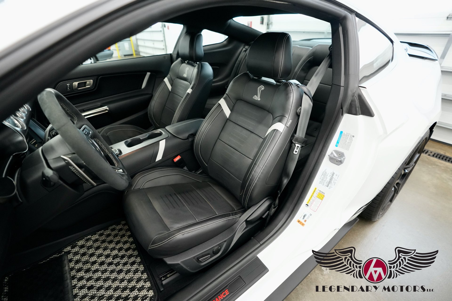 Used 2022 Ford Mustang Shelby GT500 RWD image 59