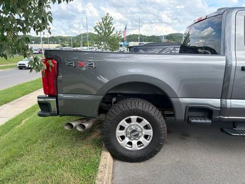 Used 2024 Ford F250 XLT AWD/4WD image 17