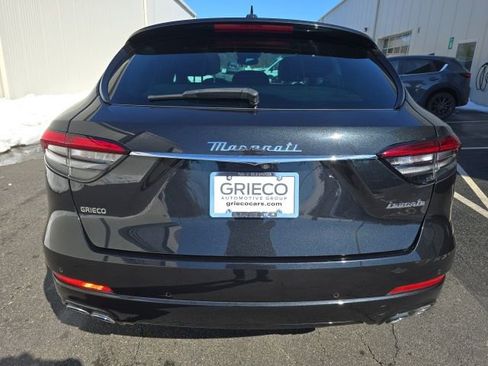 Used 2023 Maserati Levante GT AWD/4WD image 6