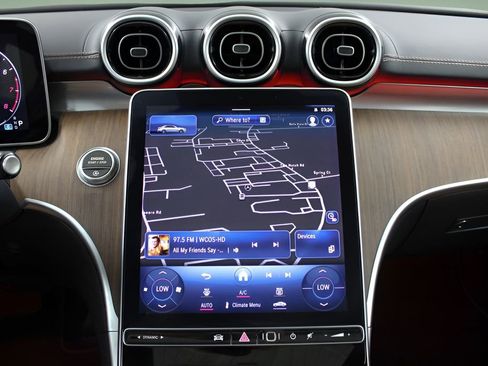 Used 2023 Mercedes-Benz C 300 Sedan image 27