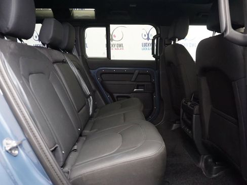Used 2025 Land Rover Defender 110 S image 16