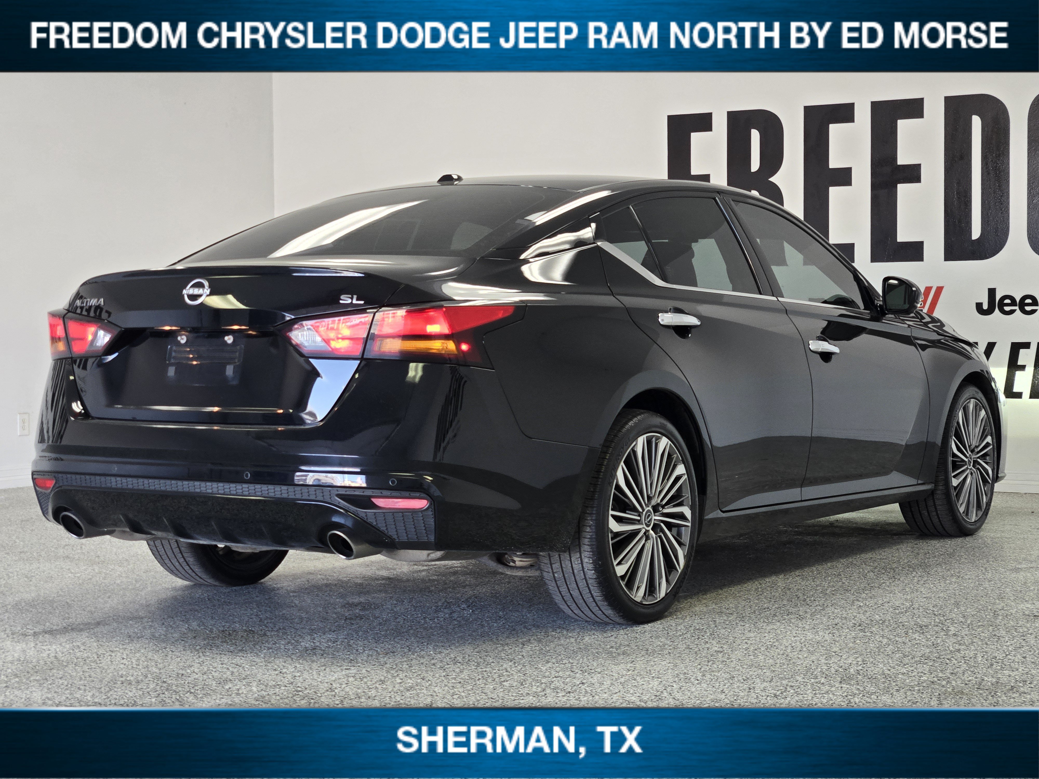Used 2023 Nissan Altima 2.5 SL FWD image 4