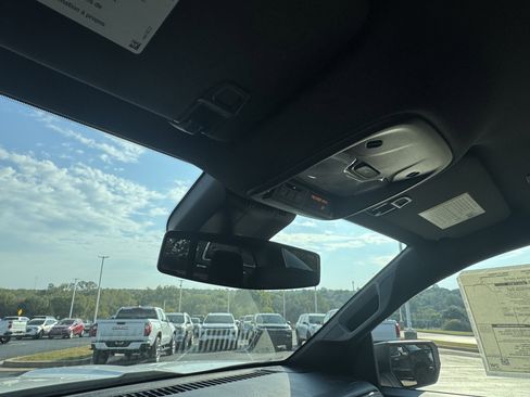 New 2026 Chevrolet Colorado W/T w/ WT Convenience Package II image 18