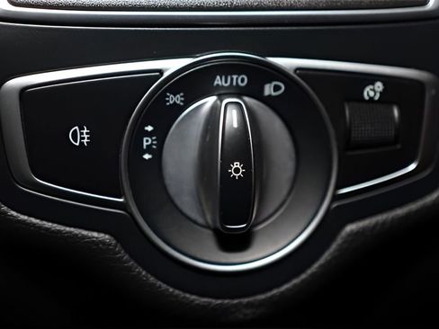 Used 2021 Mercedes-Benz C 300 C 300 image 50