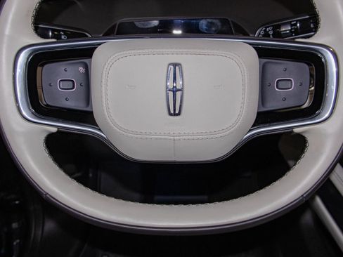 Used 2024 Lincoln Nautilus Black Label w/ Jet Appearance Package (87T) image 12