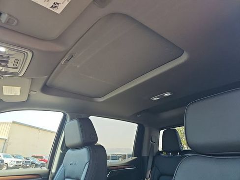 New 2026 GMC Sierra 1500 Denali w/ Denali Reserve Package AWD/4WD image 16