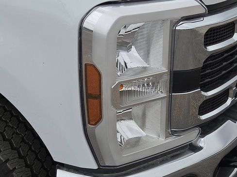 New 2026 Ford F250 XLT AWD/4WD image 10