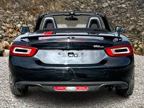 Used 2018 FIAT 124 Spider Classica image 4