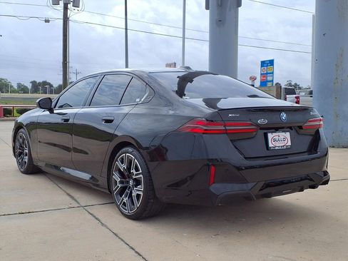 Used 2026 BMW 550e xDrive w/ Executive Package AWD/4WD image 2