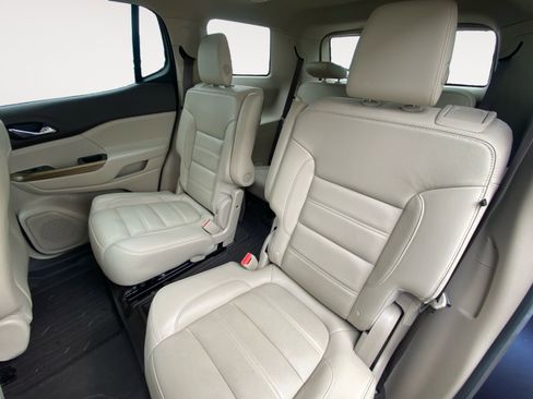 Used 2019 GMC Acadia Denali w/ Technology Package image 24