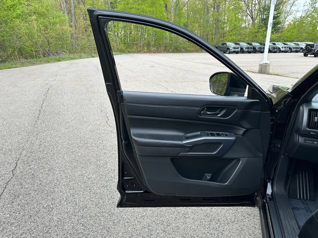 Used 2023 Nissan Pathfinder Rock Creek AWD/4WD image 30