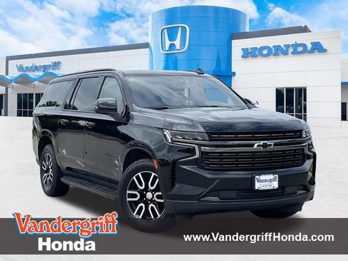 Used 2021 Chevrolet Suburban RST w/ Luxury Package AWD/4WD image 1