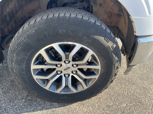 Used 2022 Ford F150 Lariat image 23