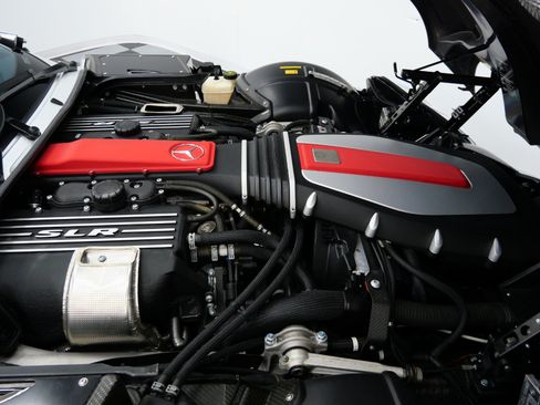 Used 2006 Mercedes-Benz SLR image 48