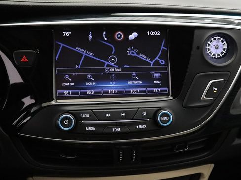 Used 2018 Buick Envision Essence AWD/4WD image 22