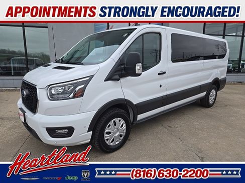 Used 2023 Ford Transit 350 XLT RWD image 3
