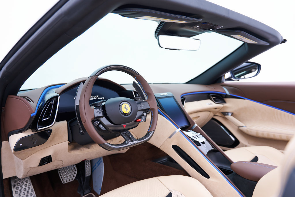 Used 2025 Ferrari Roma Spider RWD image 2