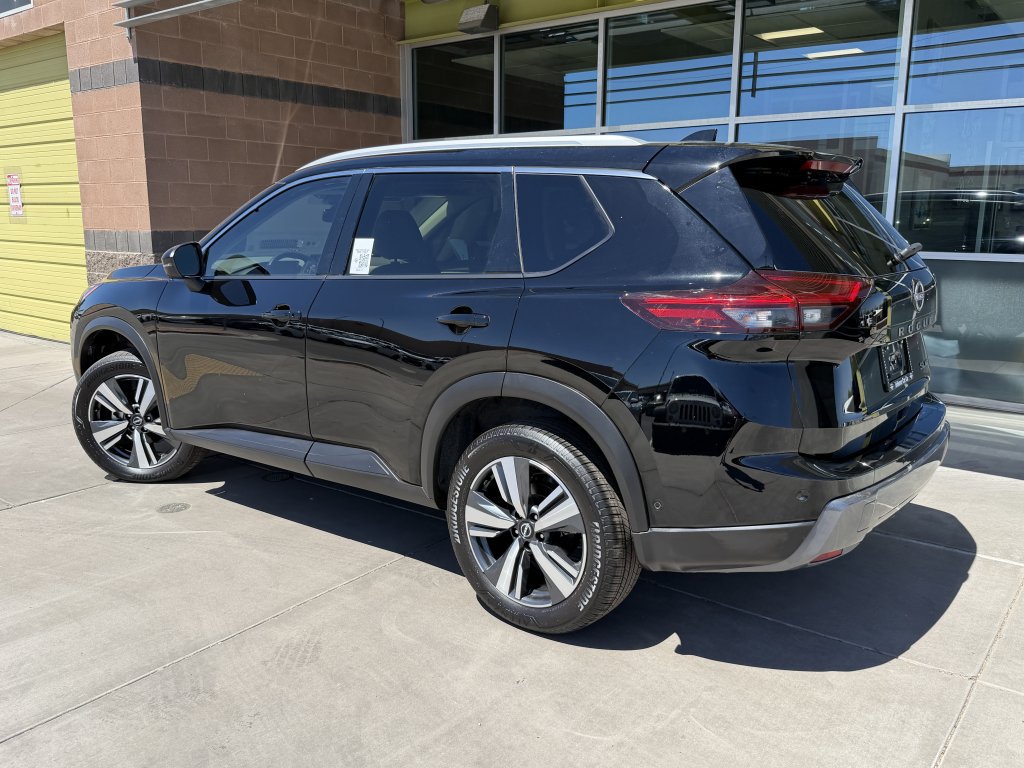 Used 2025 Nissan Rogue SL w/ SL Premium Package AWD/4WD image 5