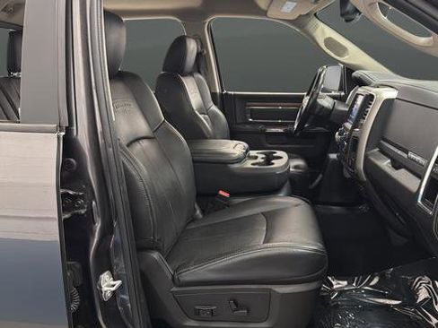 Used 2019 RAM 1500 Laramie w/ Convenience Group AWD/4WD image 23