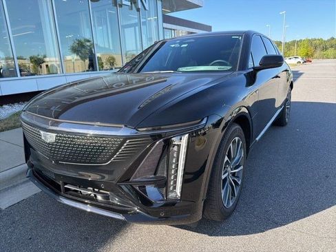 Used 2024 Cadillac Lyriq Sport image 10