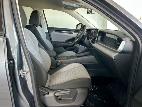 New 2026 Volkswagen Tiguan S FWD image 31