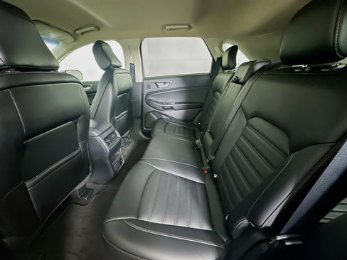 Used 2020 Ford Edge SEL w/ Convenience Package FWD image 26