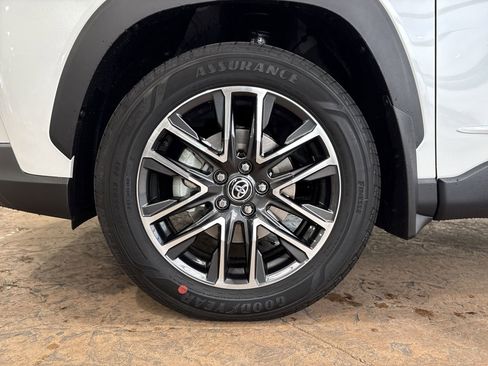 New 2026 Toyota Corolla Cross XLE image 10