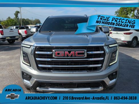 Used 2025 GMC Yukon Elevation AWD/4WD image 9